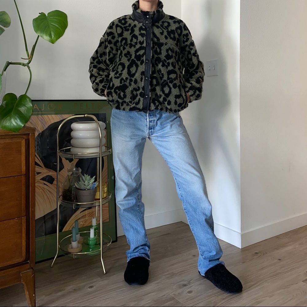 Green leopard Sherpa coat
